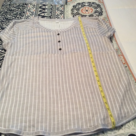 Top - Picture 3 of 5